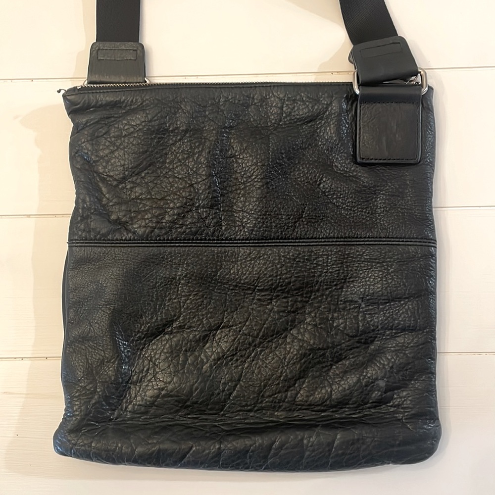Margot New York Leather Crossbody Bag - Picture 4 of 10